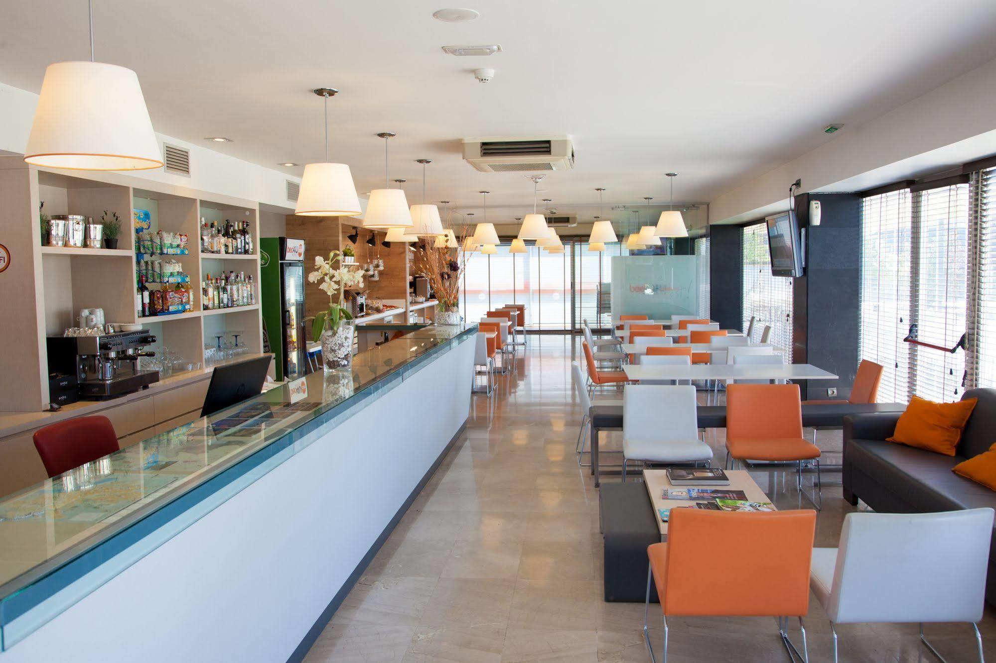 Hotel Bed4U Tudela Εξωτερικό φωτογραφία